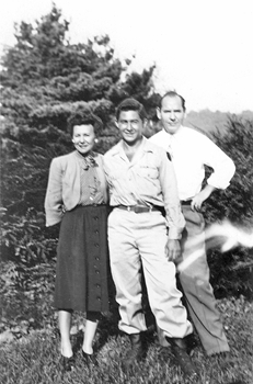 George Reiss with parents