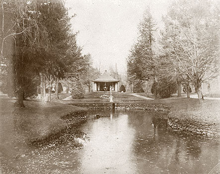 Burleigh Park, pavilion