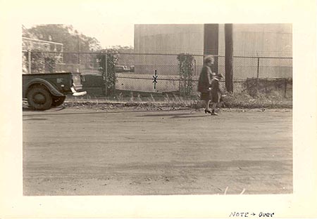 The Stamford Gas & Electric Company, water level markers