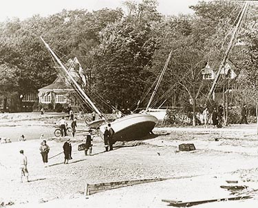 stranded boats, no location given