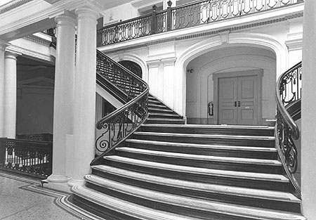 Old Town Hall 1988, Staircase
