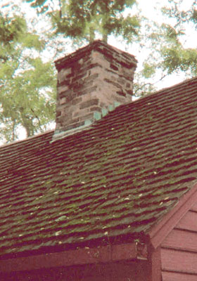 Hoyt Barnum House roof before restoration