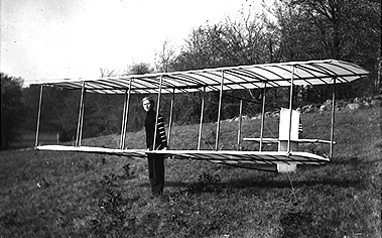 Harold S. Lynn built and flew this glider on October 15, 1910