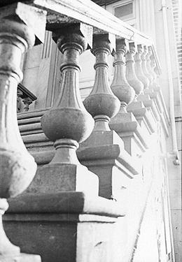 Brownstone stoop, Bell Street, detail