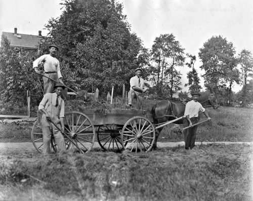 Farm wagon, Roxbury, 1910