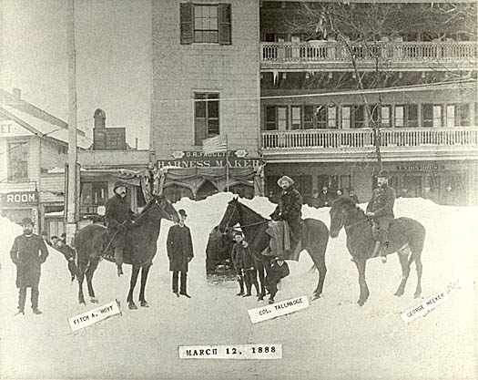 men on horseback in front of Union House Hotel