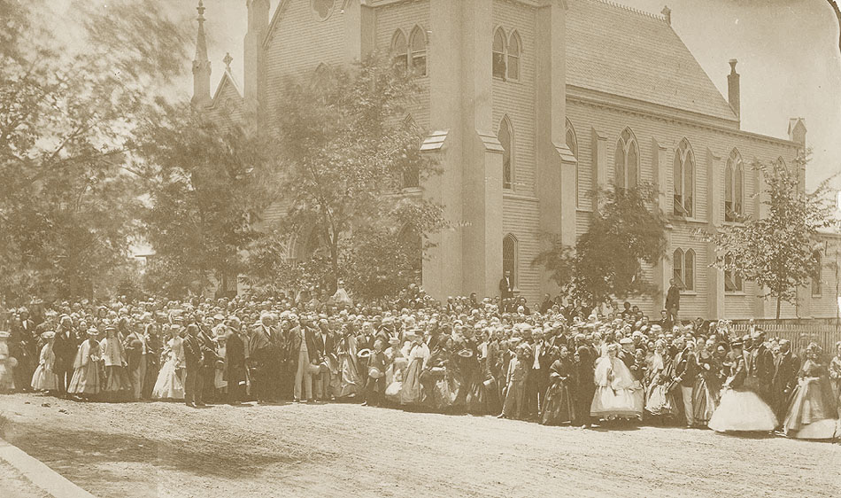 1866 photo of the Hoyt Family Meeting